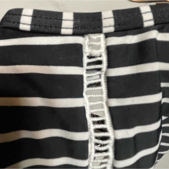 Set of 2 Juniors Xhilaration Bikini Tops Size XL. Pre-owned - Picture 3 of 5